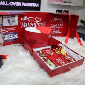 KitKat Customize Heart Drawer Box ( Valentine’s Day Gifts )