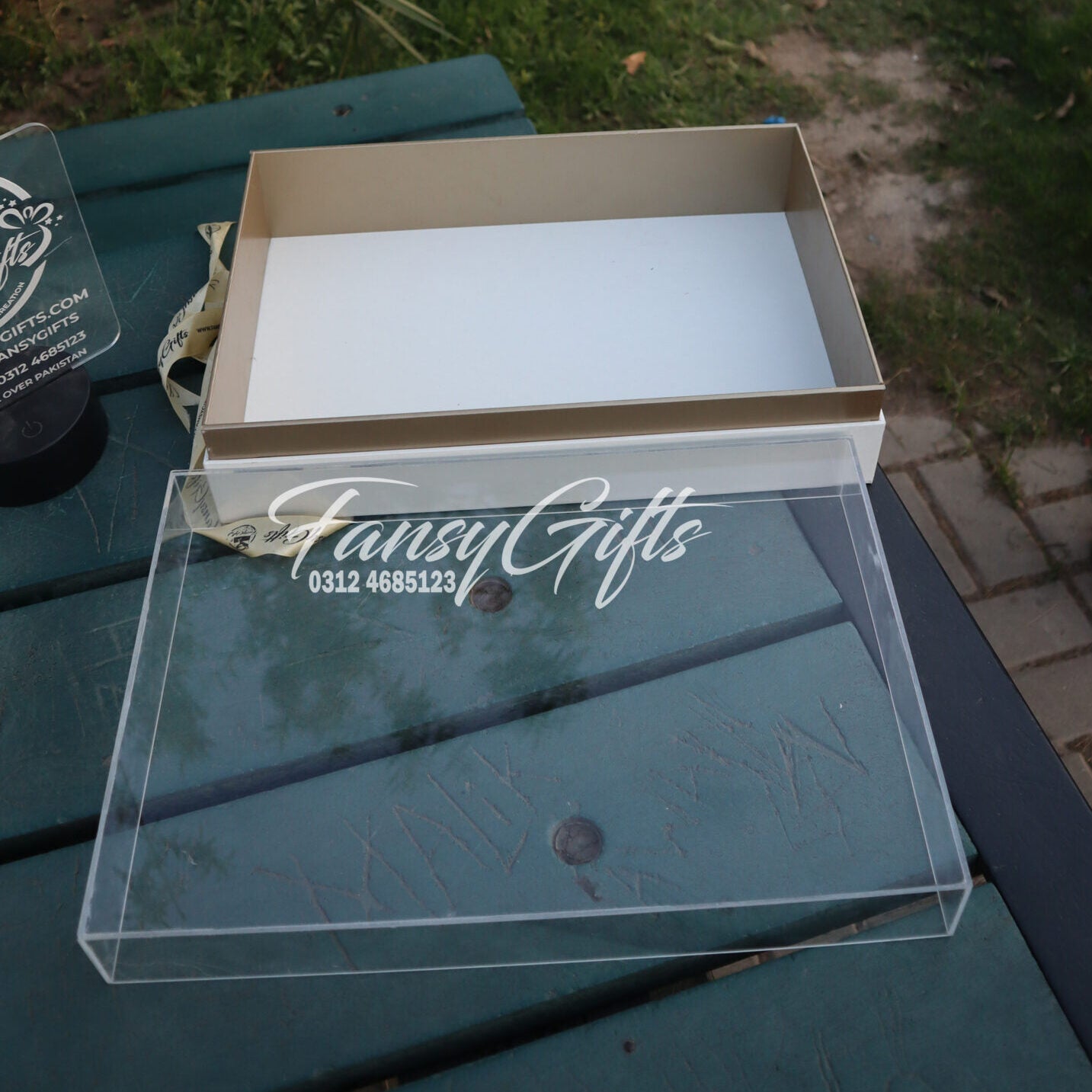 Acrylic Bouquet Box for Gift Packing