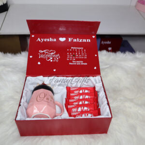 Luxury Box with High Quality Mug and Chocolates ( Valentine )